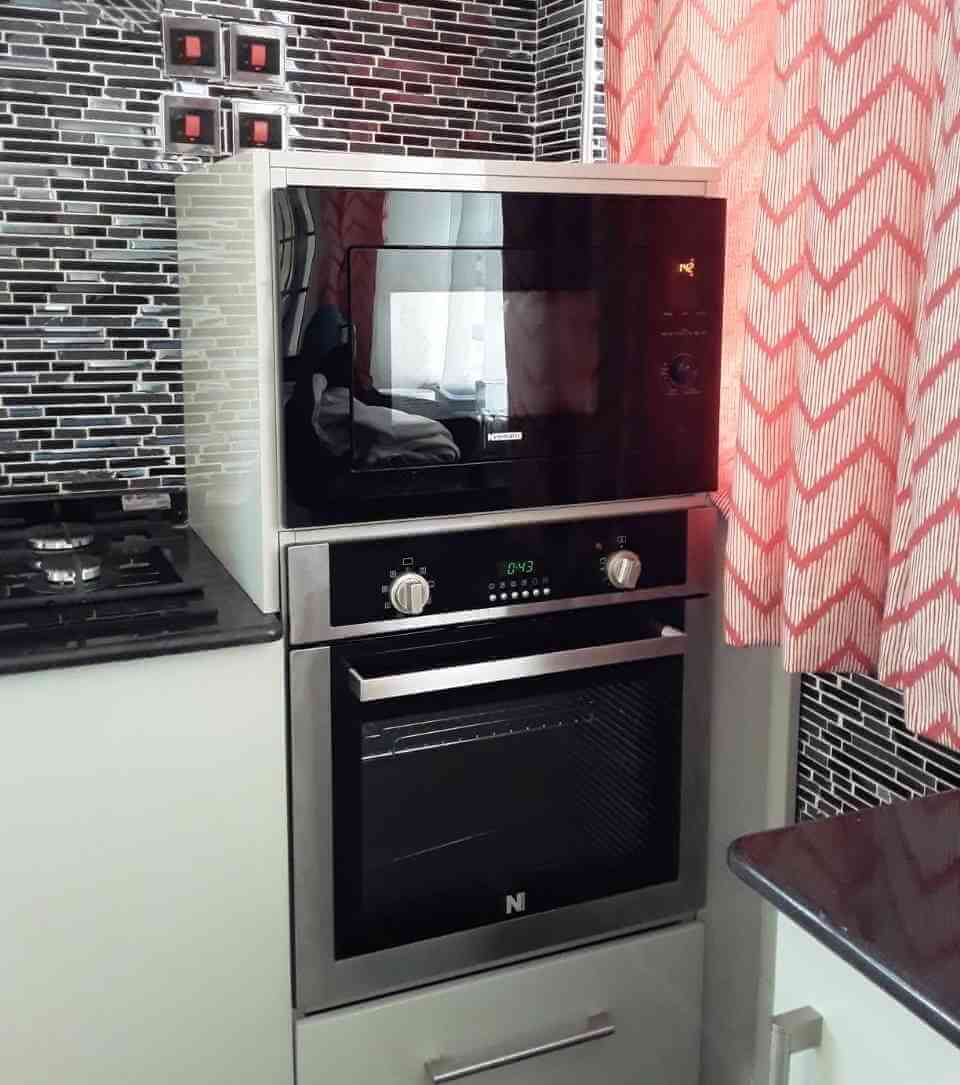 Newmatic 25EPS Built in Microwave & Grill