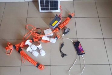 Jerosh solar kits, small package ; Taa nne na kuchaji simu