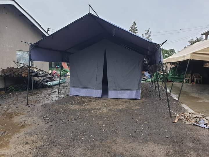 Watengenezaji na Wauzaji wa Mahema / Tents / Maturubai