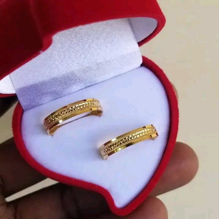 wauzaji wa gold wedding rings arusha
