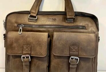 SELLING JEEP LEATHER BAGS